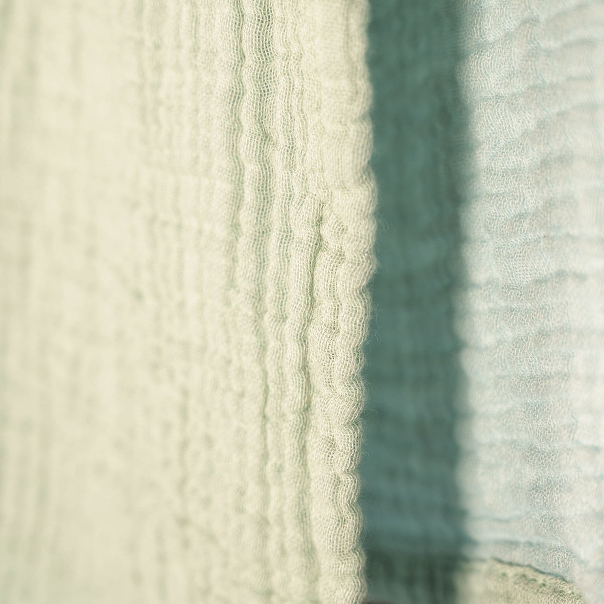 Crinkle Cotton Baby Blanket by POKOLOKO