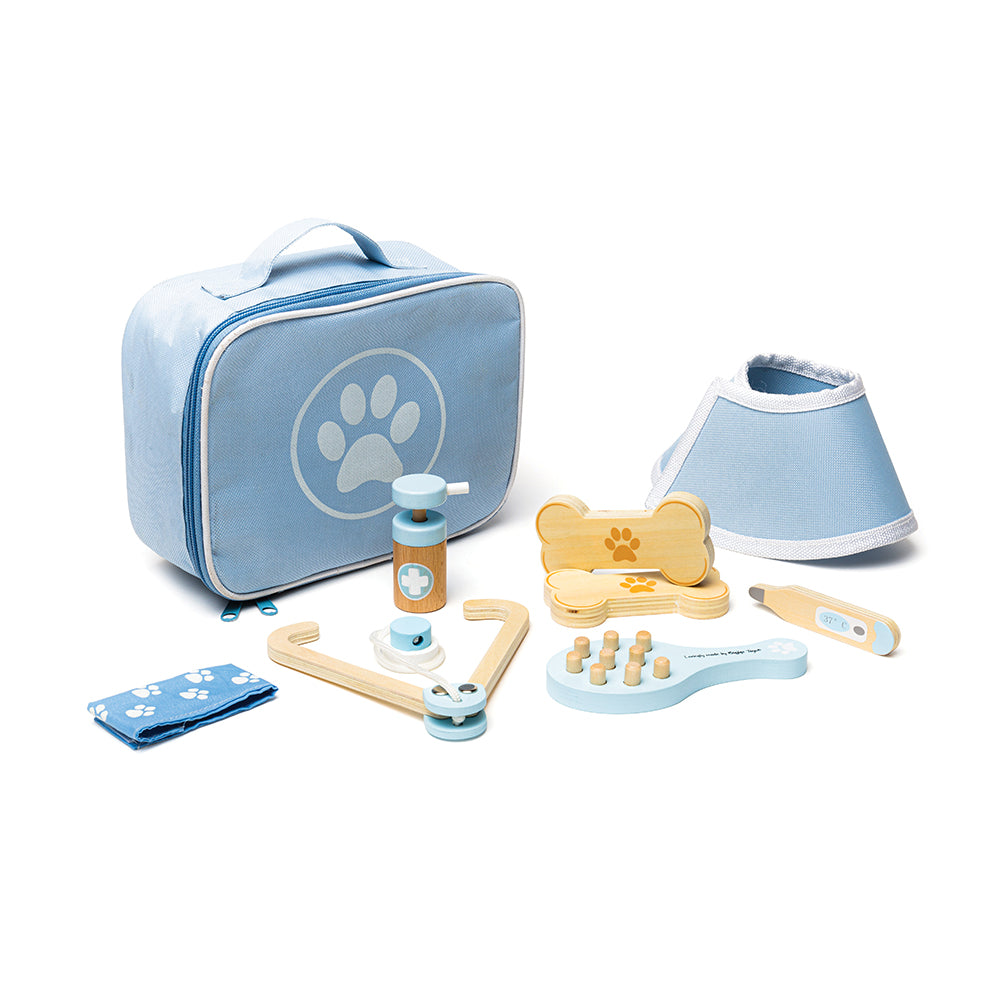 Veterinary Set by Bigjigs Toys US
