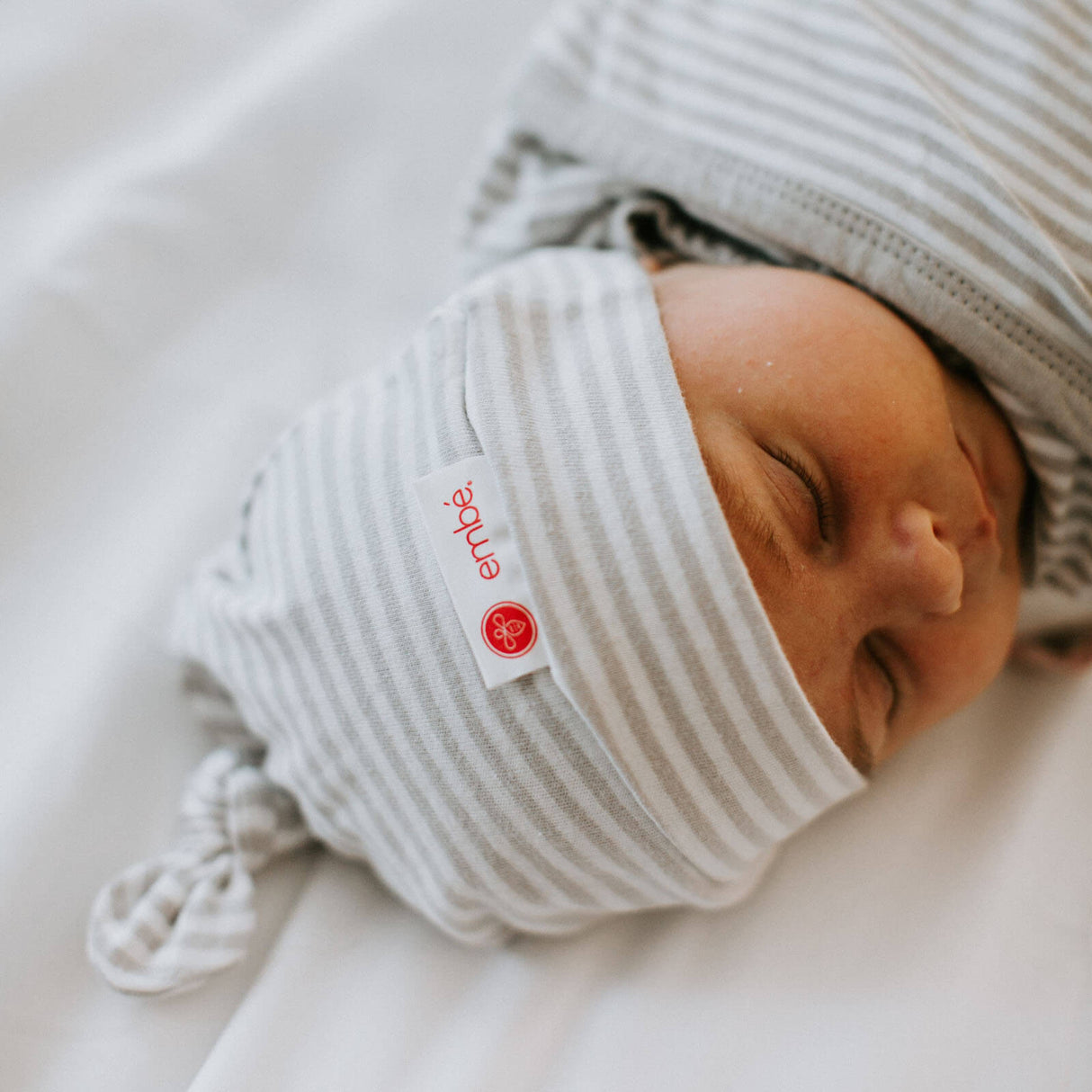 Hat + Long Sleeve Swaddle Sack Bundle by embé®