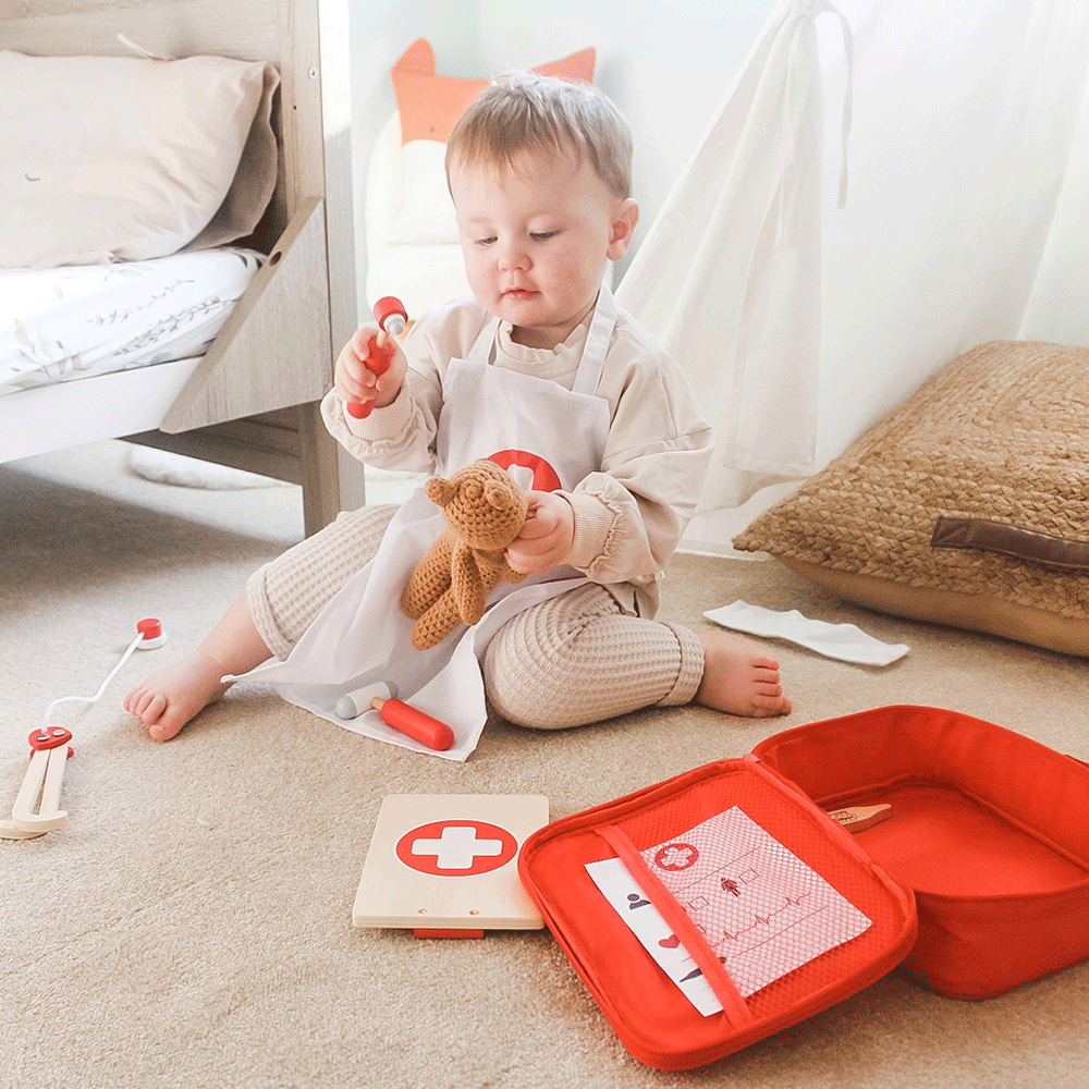 Doctor's Kit by Bigjigs Toys US