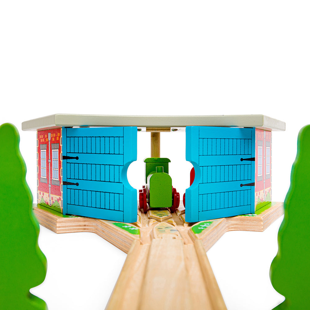 Triple Engine Shed by Bigjigs Toys US
