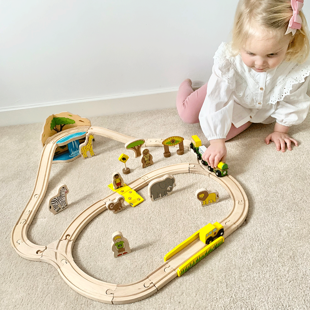 Safari Train Set by Bigjigs Toys US