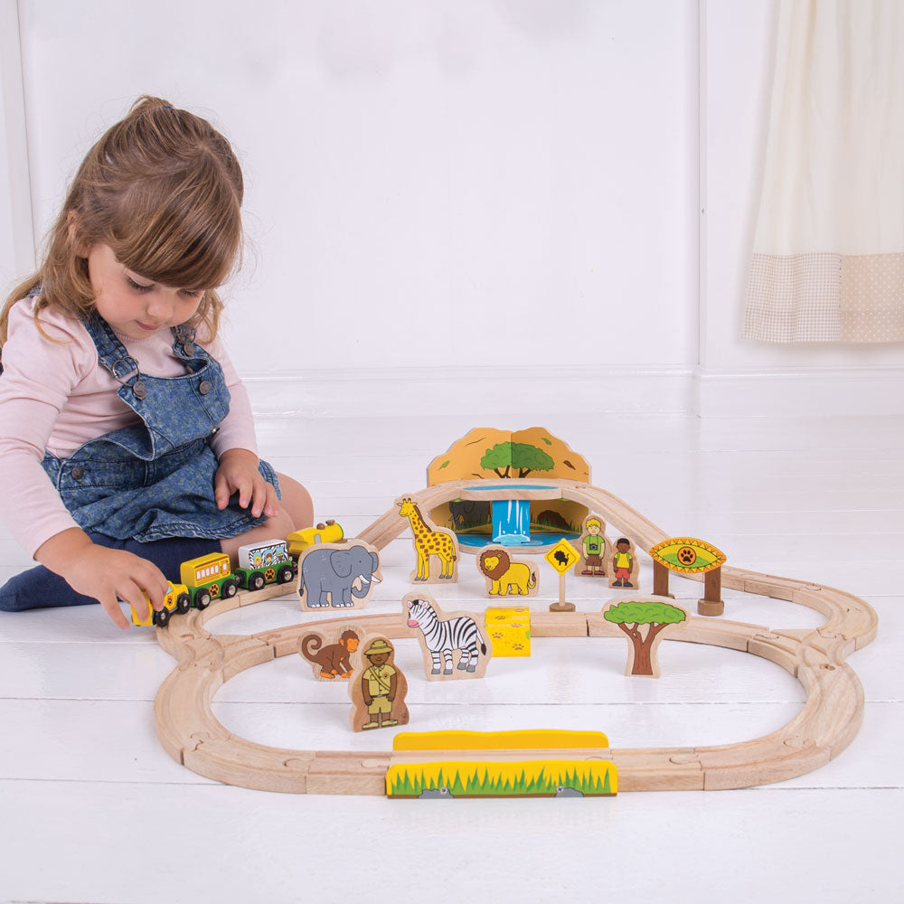 Safari Train Set by Bigjigs Toys US