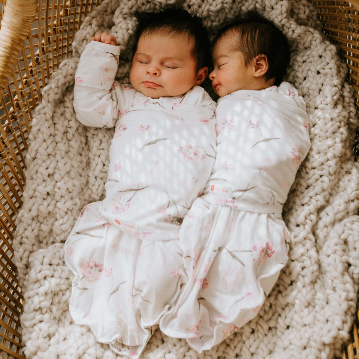 Hat + Long Sleeve Swaddle Sack Bundle by embé®