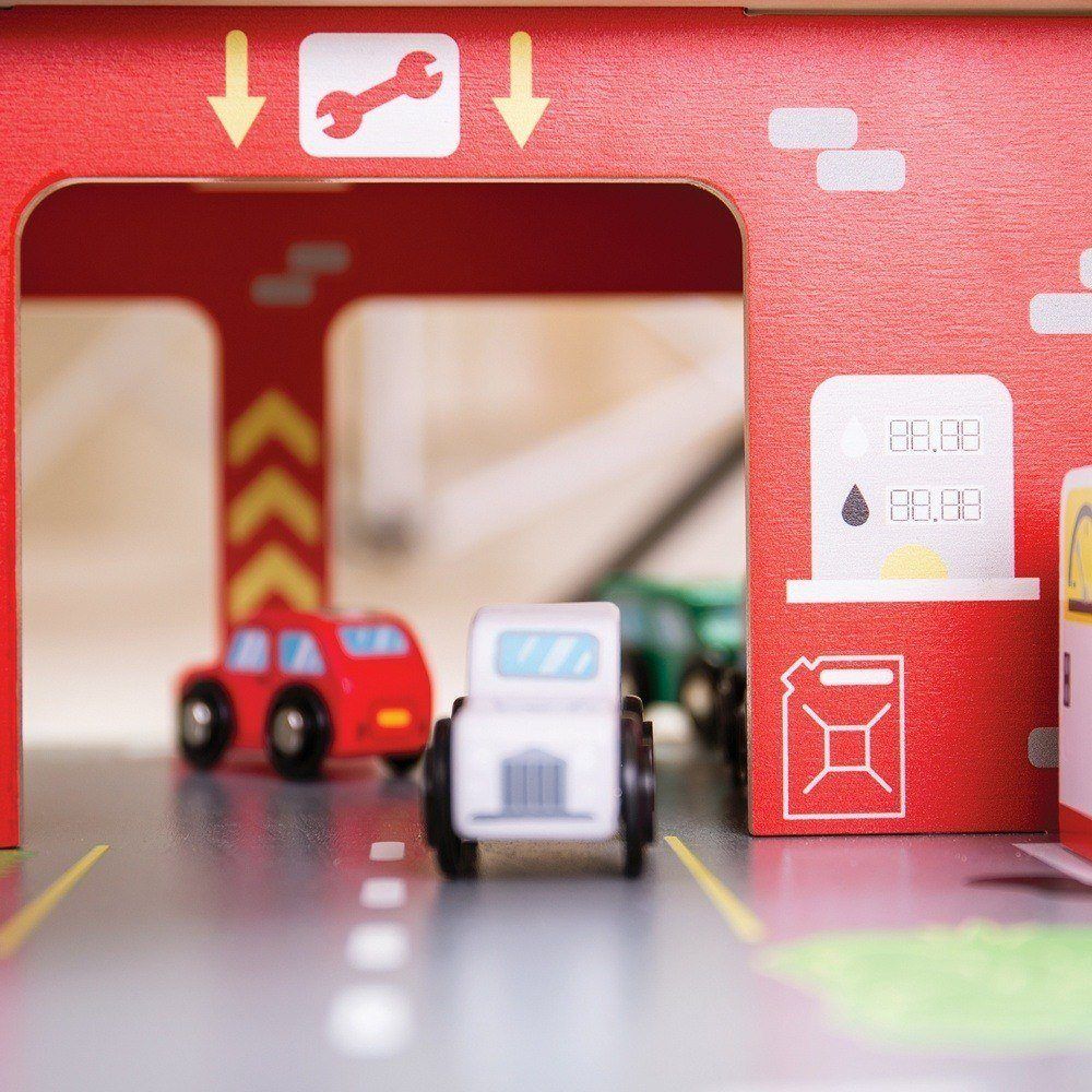 Park & Play Garage by Bigjigs Toys US