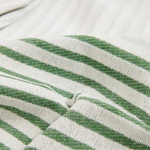 Protect Your Sofa in Style - Premium Cover for All-Season Protection Against Dust and Cat Scratches