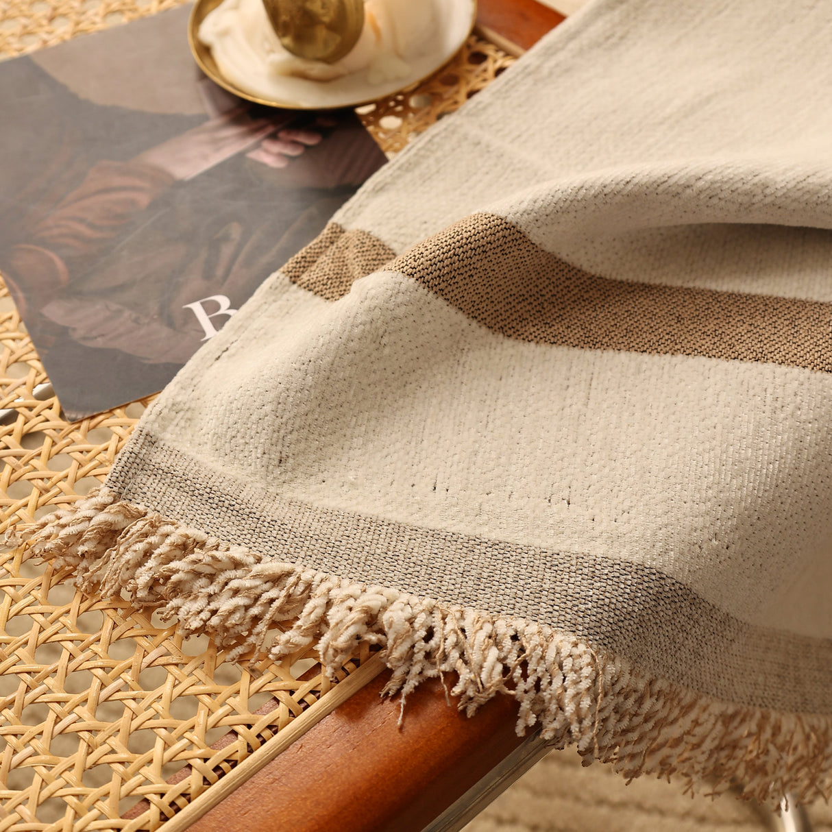 Butterfly Jacquard Soft Couch Blankets Cover for Couch Reversible Modern Sofa Slipcover Throw Covers