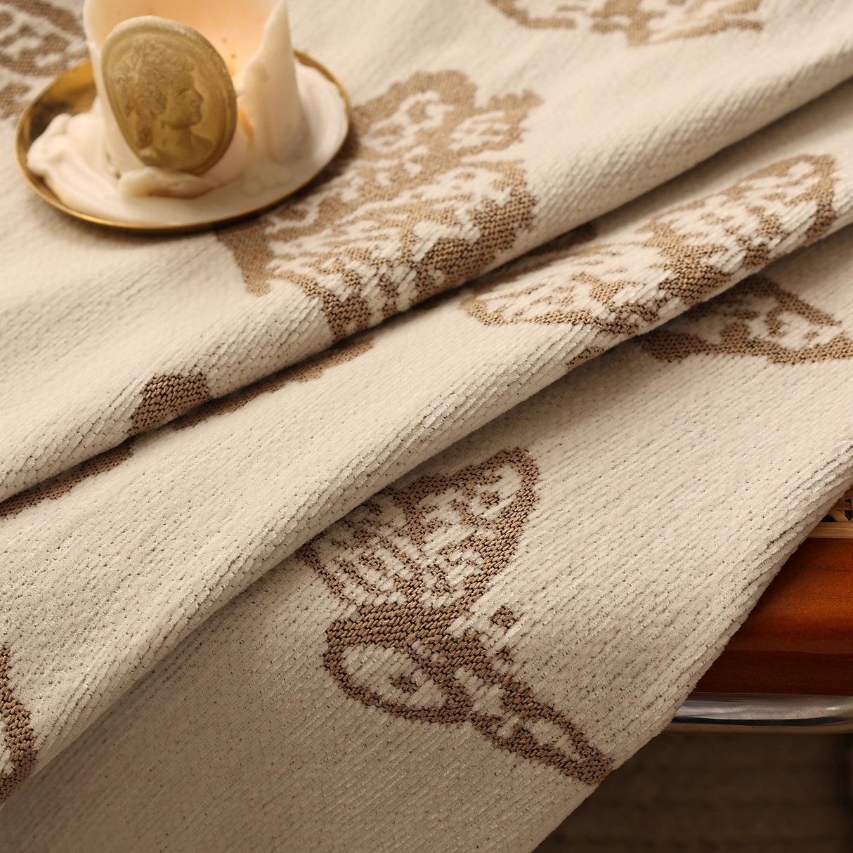 Butterfly Jacquard Soft Couch Blankets Cover for Couch Reversible Modern Sofa Slipcover Throw Covers