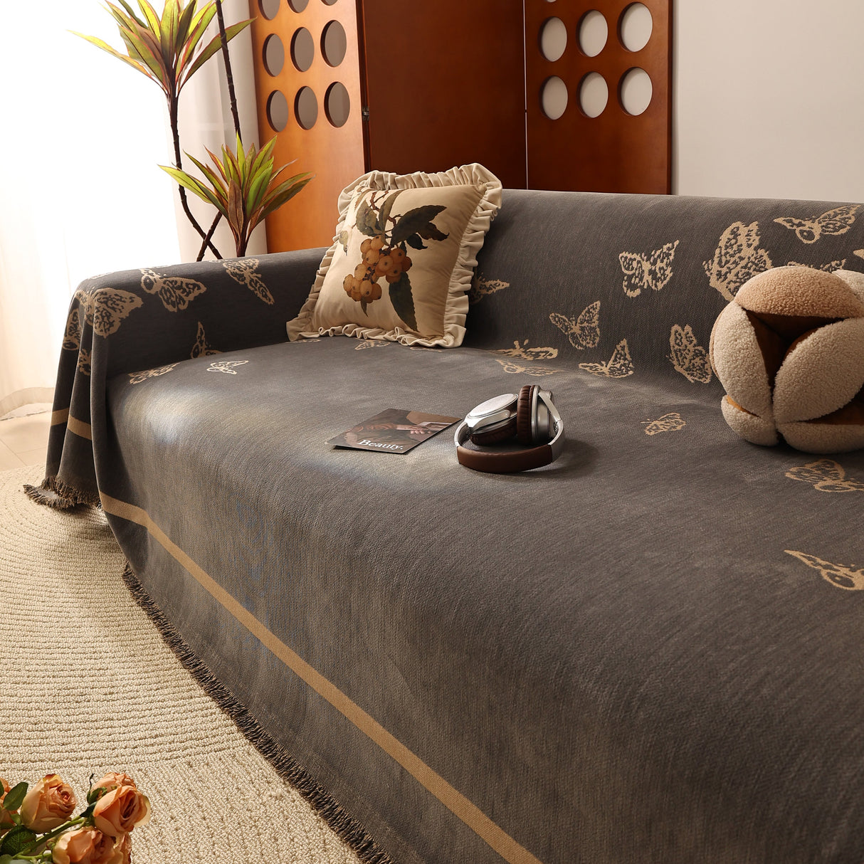 Butterfly Jacquard Soft Couch Blankets Cover for Couch Reversible Modern Sofa Slipcover Throw Covers