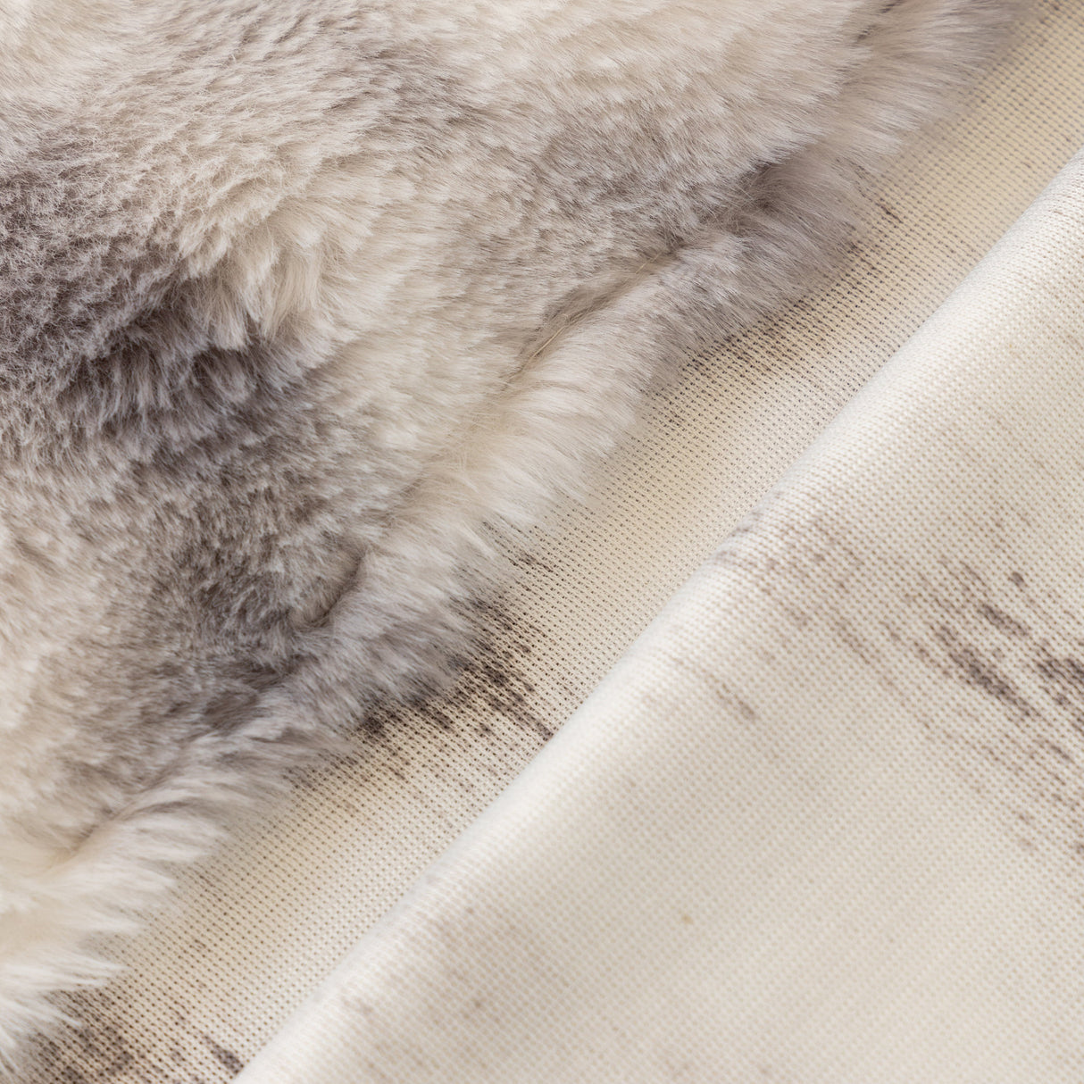 Thick Faux Fur Couch Cover Fluffy Fuzzy Warm Washable Furniture Protector for Kids Pets