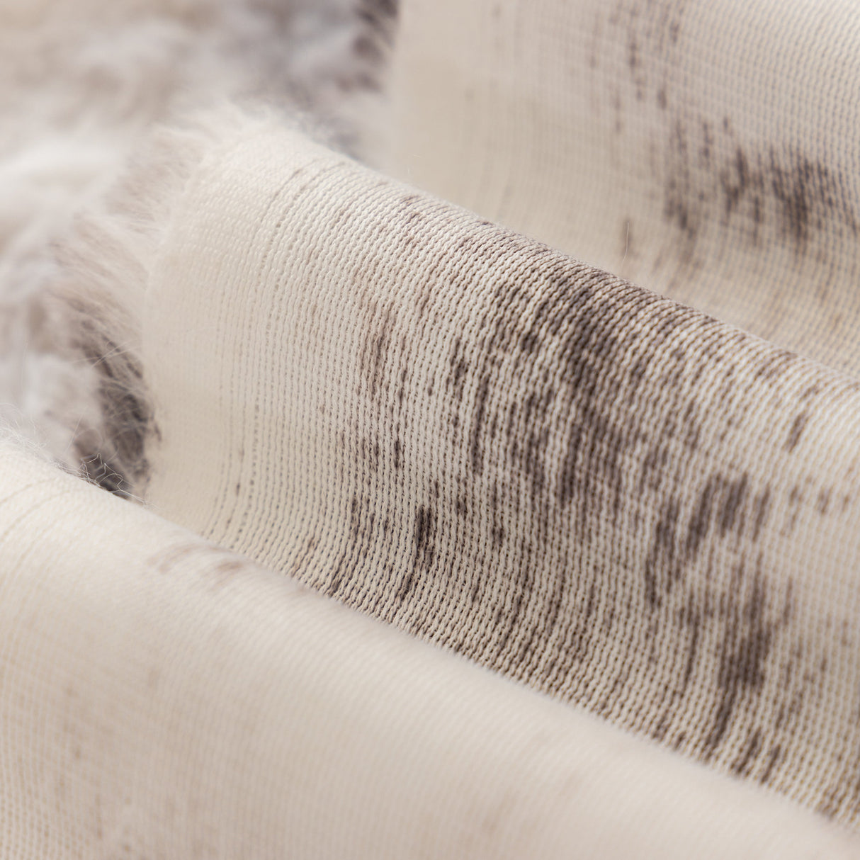 Thick Faux Fur Couch Cover Fluffy Fuzzy Warm Washable Furniture Protector for Kids Pets