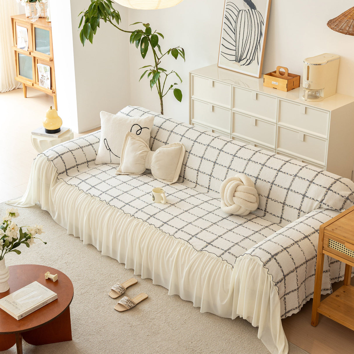 Grid Sofa Cover with Ruffle Skirt – Soft, Decorative, Full-Cover Couch Protector