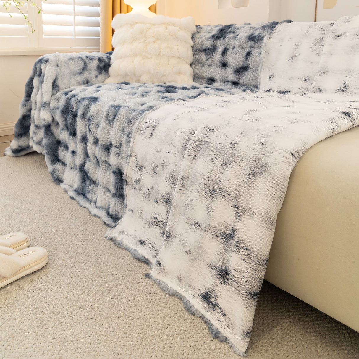 Thick Faux Fur Couch Cover Fluffy Fuzzy Warm Washable Furniture Protector for Kids Pets