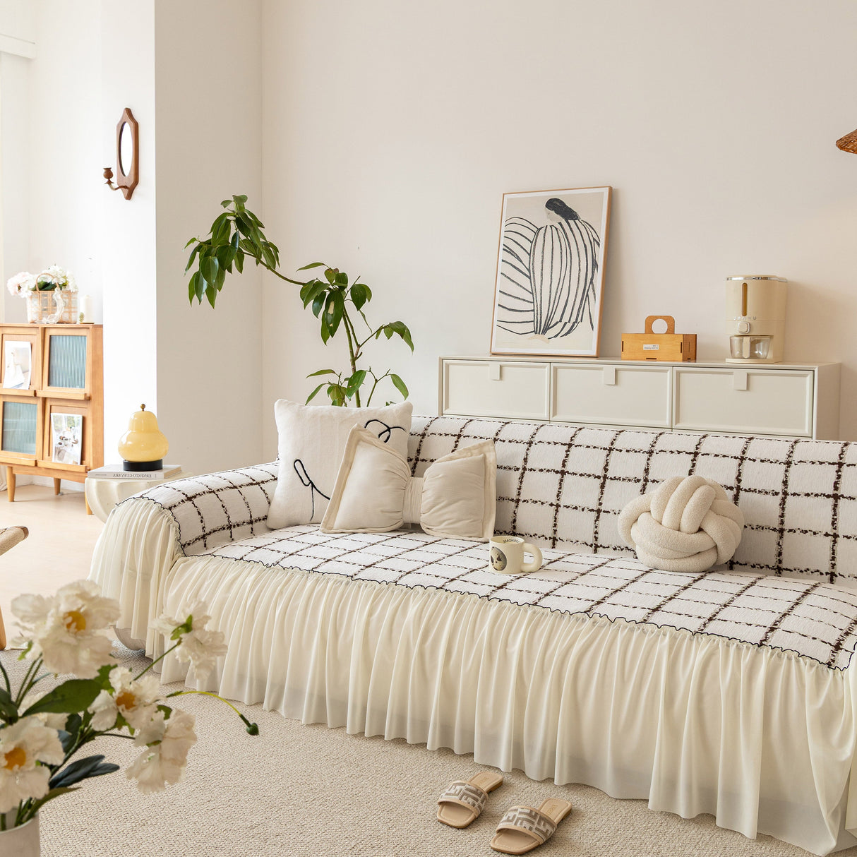 Grid Sofa Cover with Ruffle Skirt – Soft, Decorative, Full-Cover Couch Protector