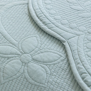 Floral Cotton Quilted Sofa Cover, Non-Slip Couch Protector with Scalloped Edges