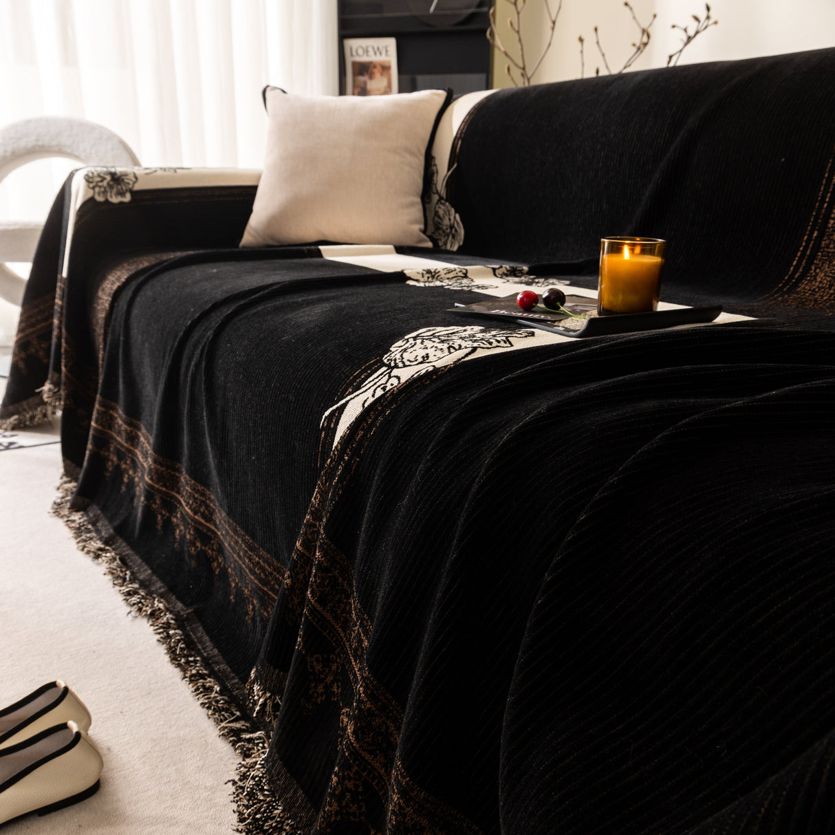 Jacquard Floral Band Sofa Cover with Tassels, Thick Textured Couch Throw Blanket