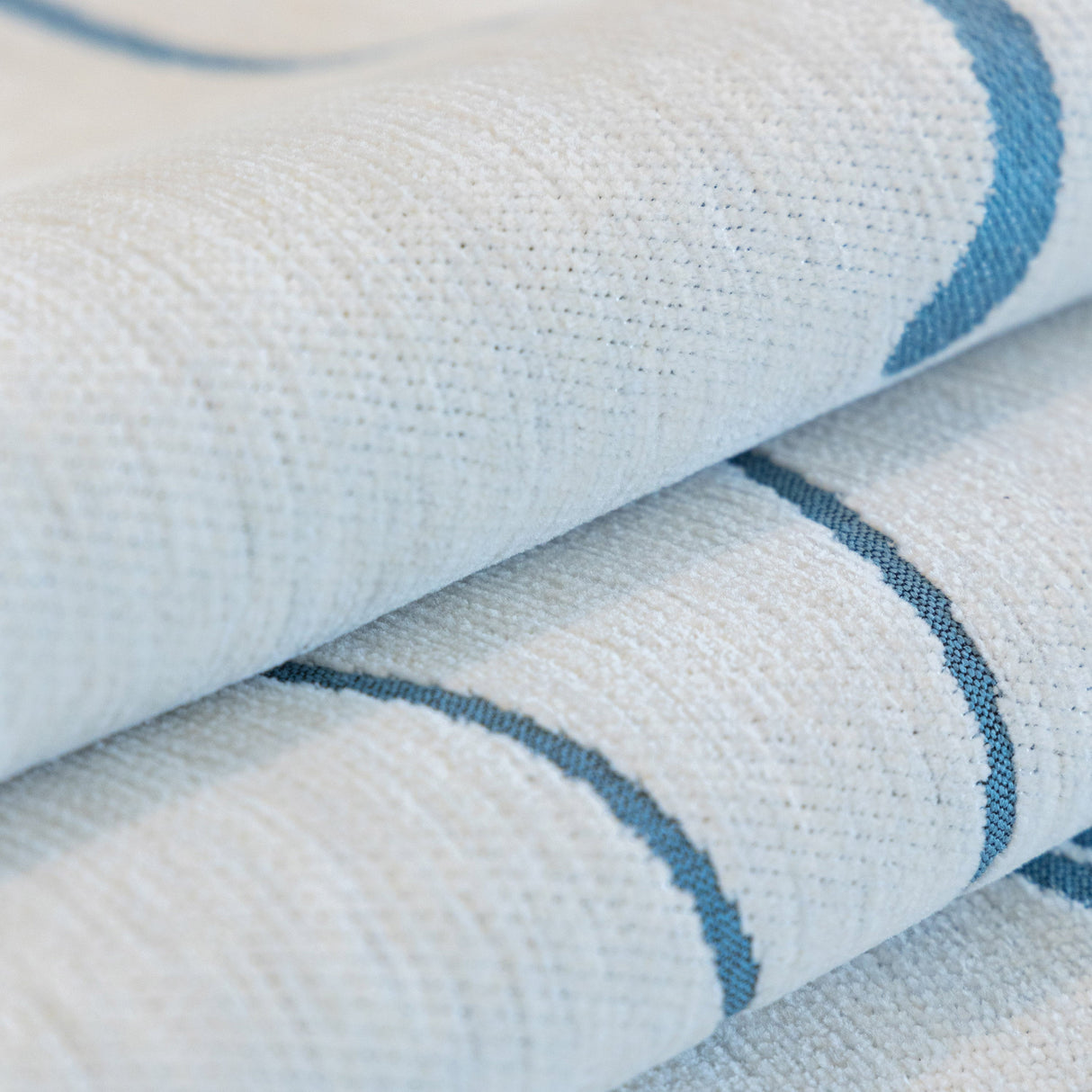 Cozy Couch Throw Blanket with Tassels, Jacquard Leaf Pattern Furniture Protector