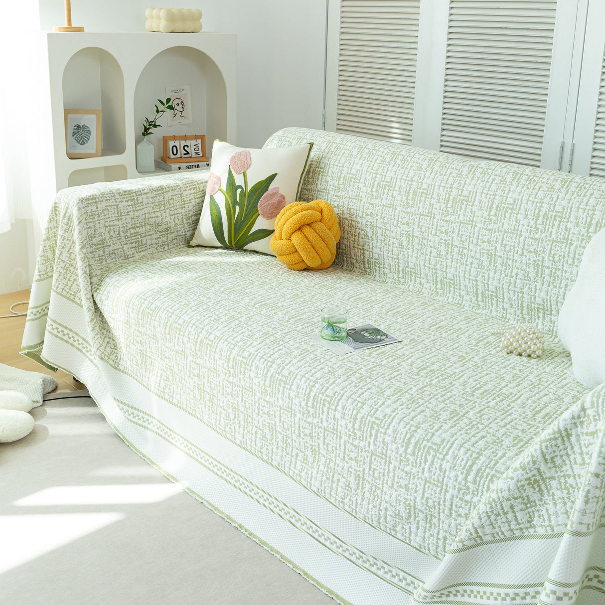 Cooling Throws for Sofas and Chairs, Scratch Resistant Couch Protector Blanket