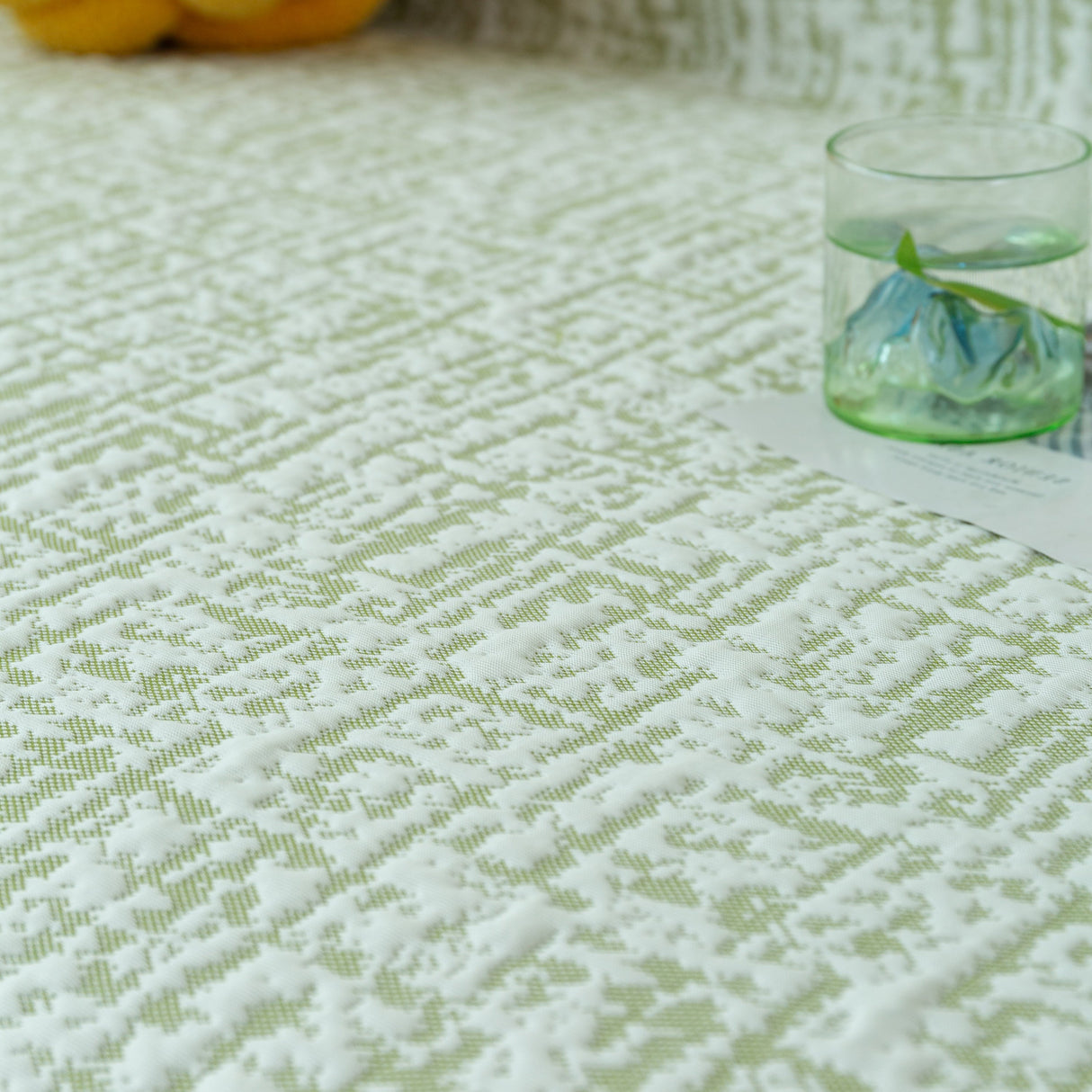 Cooling Throws for Sofas and Chairs, Scratch Resistant Couch Protector Blanket