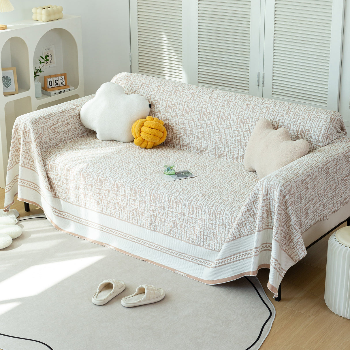 Cooling Throws for Sofas and Chairs, Scratch Resistant Couch Protector Blanket