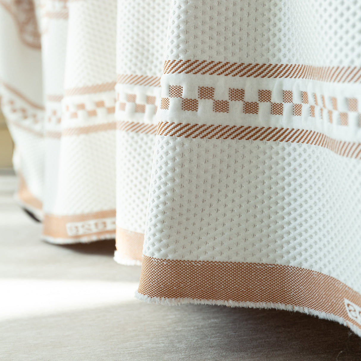 Cooling Throws for Sofas and Chairs, Scratch Resistant Couch Protector Blanket