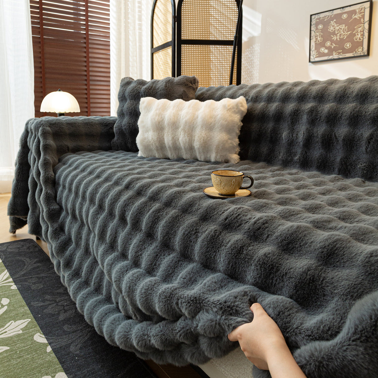 Thick Faux Fur Sofa Cover Fluffy Plush Warm Sofa Slipcover Furniture Protector for Couch Bed