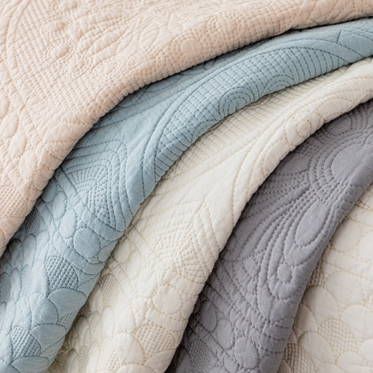 Cotton Quilted Sofa Cover, Non-Slip Couch Protector Fits Backrest, Seat & Armrest