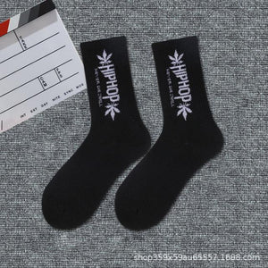 1 Pair Brand New Fashion Pure Cotton Black White Crew Unisex Socks Sports High Skateboard Blaze Street Wear Happy Long Warm Winter And Autumn Socks For Men And Women