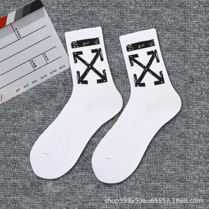 1 Pair Brand New Fashion Pure Cotton Black White Crew Unisex Socks Sports High Skateboard Blaze Street Wear Happy Long Warm Winter And Autumn Socks For Men And Women