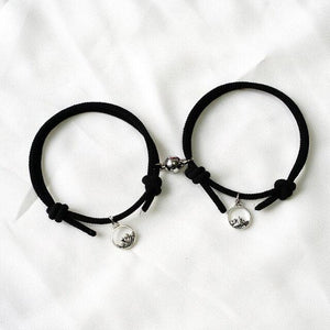 1 Pair Magnet Couple Bracelets Fashion Simple Solid Color Couple Bracelet Pendants Weaving Bracelet Adjustable Mutual Attraction Weave Rope Braided Charm Pendants Bracelet With Magnetic Bells Vows Of Eternal Love Bracelet For Women Men Gift