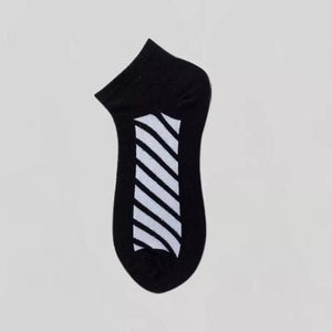 1 Pairs Men Tide Socks Autumn And Winter Low-Cut Solid Color Cotton Socks Maple Leaf Boat Socks Hip-Hop Skateboard Short Socks Unisex Style Boat Socks For Men And Women