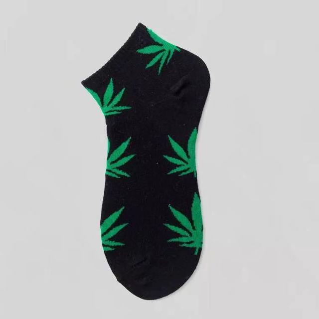 1 Pairs Men Tide Socks Autumn And Winter Low-Cut Solid Color Cotton Socks Maple Leaf Boat Socks Hip-Hop Skateboard Short Socks Unisex Style Boat Socks For Men And Women