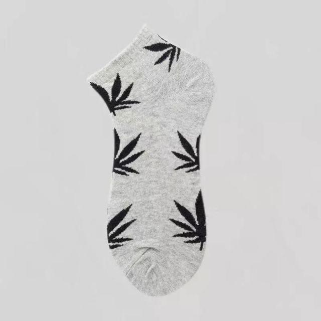 1 Pairs Men Tide Socks Autumn And Winter Low-Cut Solid Color Cotton Socks Maple Leaf Boat Socks Hip-Hop Skateboard Short Socks Unisex Style Boat Socks For Men And Women