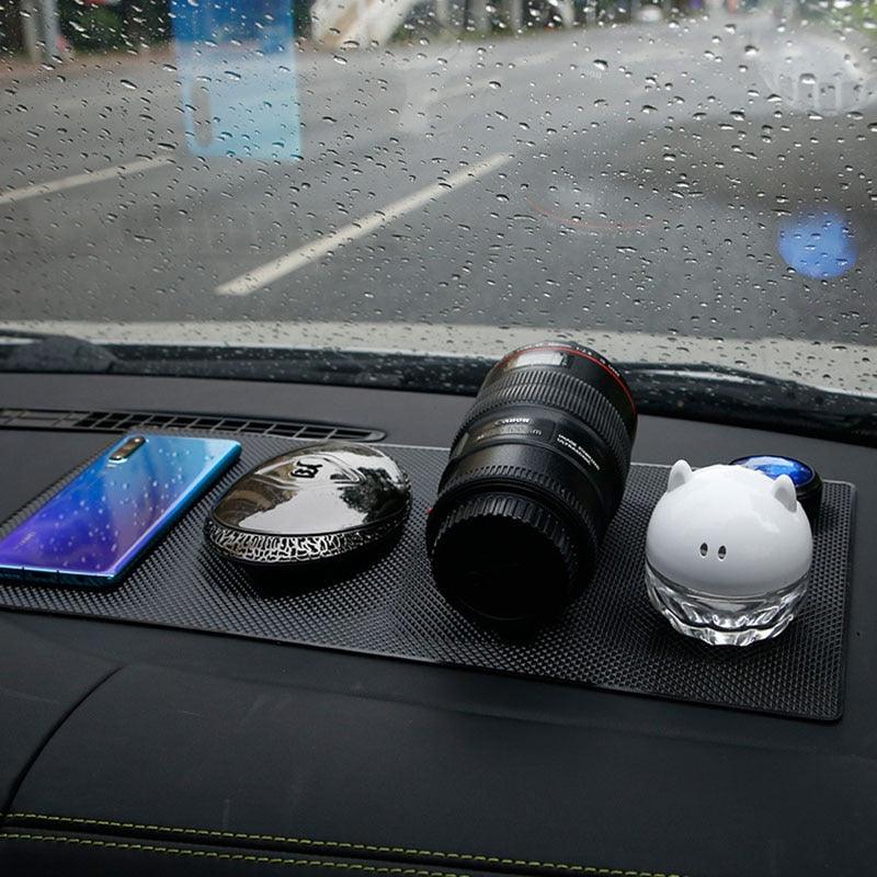 1 Pcs Universal Car Dashboard Non Slip Grip Sticky Pad Phone Holder Car Dashboard Non Slip Mat Anti-skid Silicone Mat Car Anti Slip Pad Sticky Gripping Pad Sticky Gel Pad Multifunctional Fixate Gel Pads Non-Slip Mounting Pad Car Interior Accessories