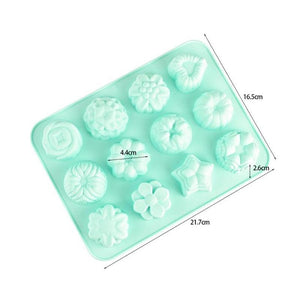 12 Emoticons Ice Mould Silicone Baking Mold Cake Candy Chocolate Sugar Ice Pastry Food Mold Funny Multifunction Kitchen Bar Tool Silicone Emoji Molds Flexible Molds Kitchen Accessories