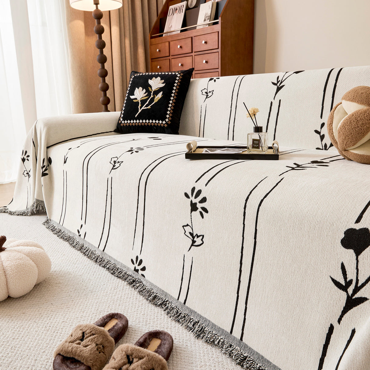 Chenille Jacquard Sofa Throw Cover with Tassel Soft Thick Couch Protector Blanket