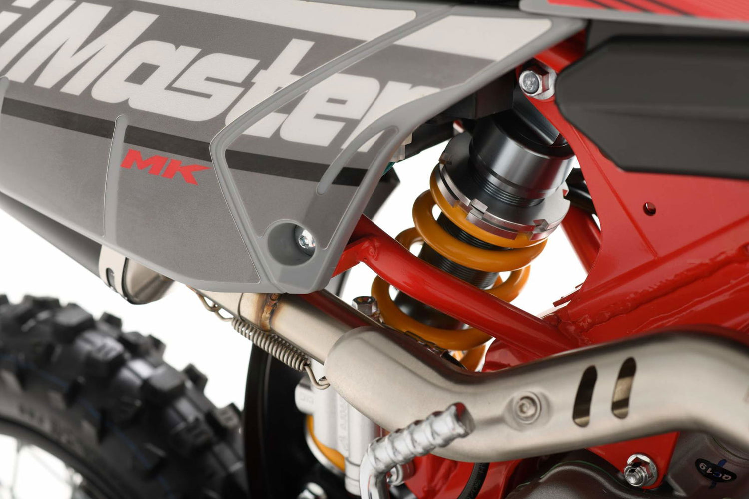 TrailMaster MK125 Dirt Bike 4-Speed Manual Dual Disc Brakes, Electric Start (14/12), Ages 12 and up