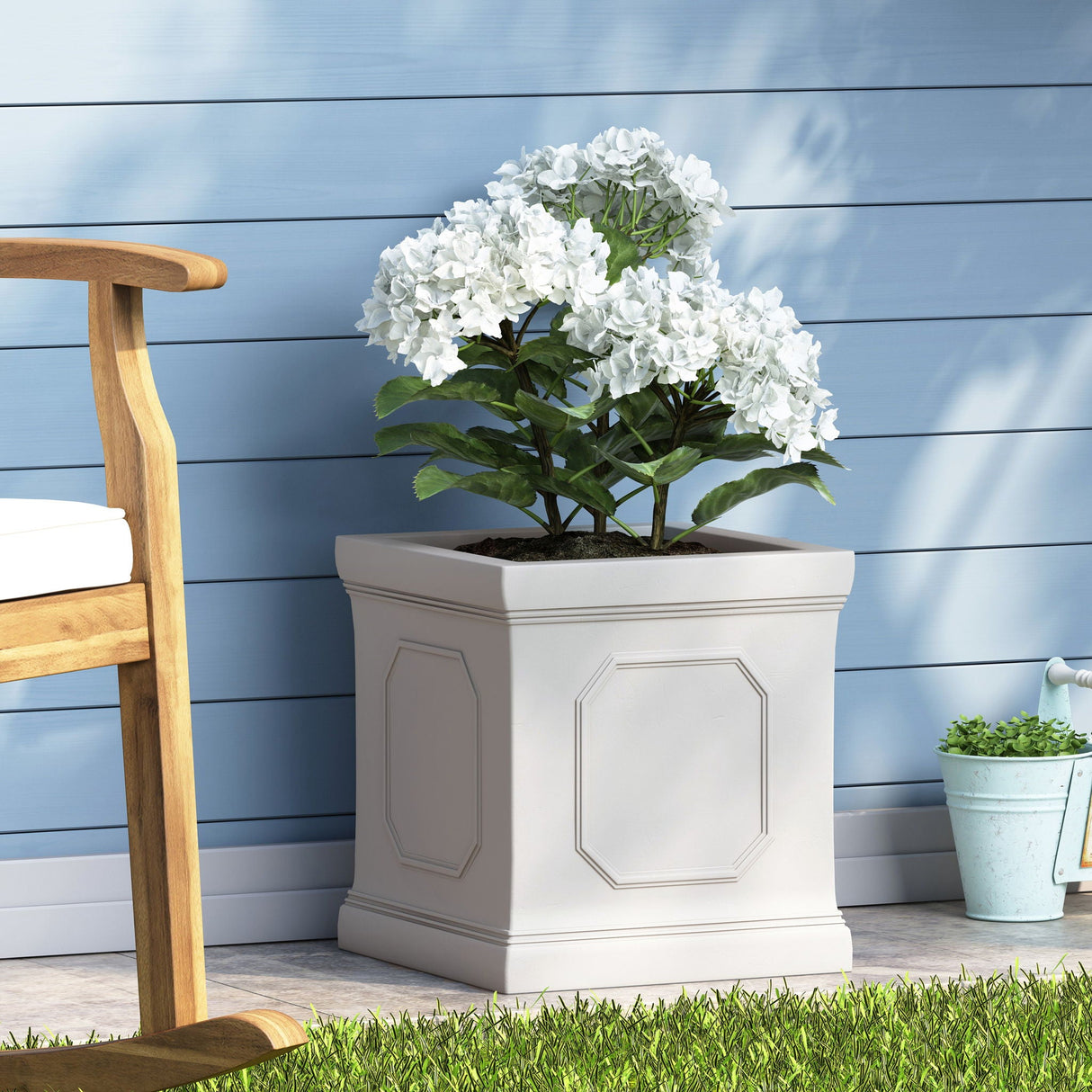 Durable Planter by Couch.com