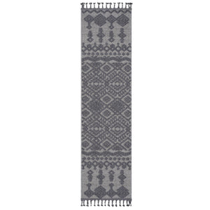 Guros - Trendy Traditional Indoor / Outdoor Rug by Couch.com