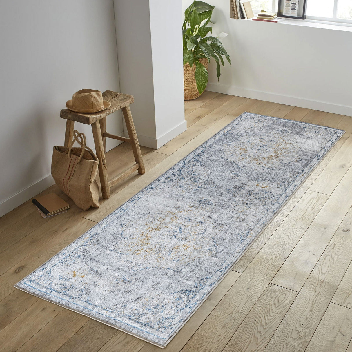 Legacy - 5'3" X 7' Area Rug Polypropylene - Multi / White by Couch.com