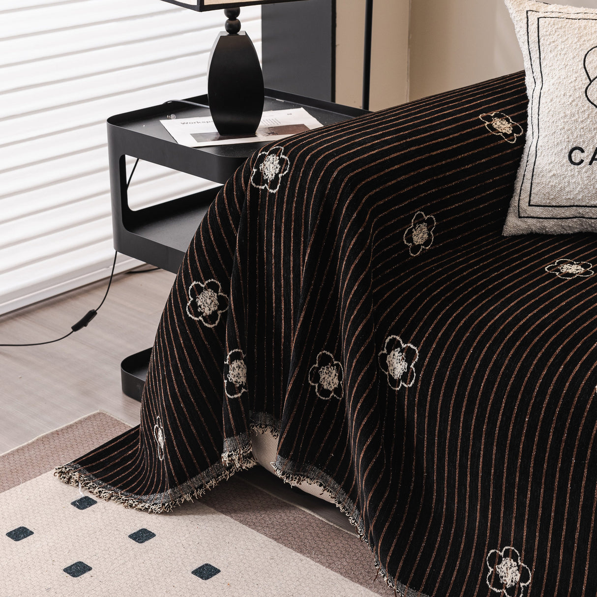 Chenille Camellia Floral Sofa Throw Cover Couch Blanket with Striped Jacquard