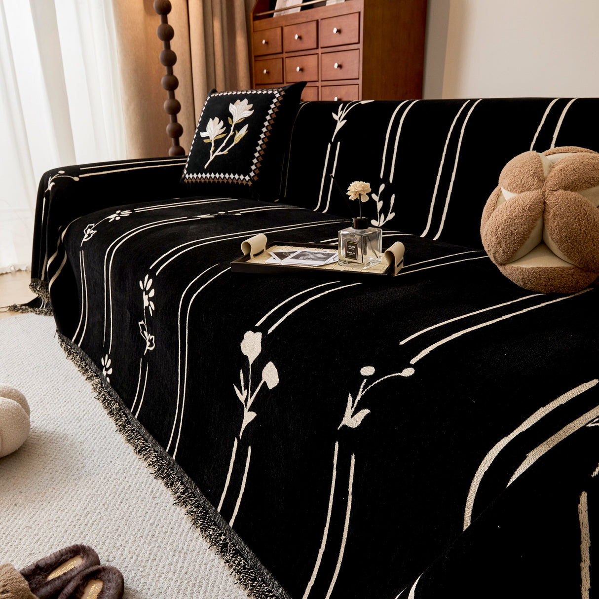 Chenille Jacquard Sofa Throw Cover with Tassel Soft Thick Couch Protector Blanket