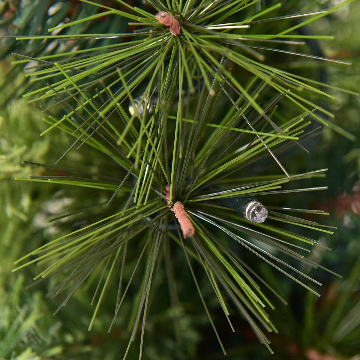 LED Christmas Tree with Red Berries Pine Cones-4 Feet