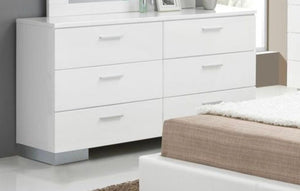 Lorimar - Dresser - White by Couch.com