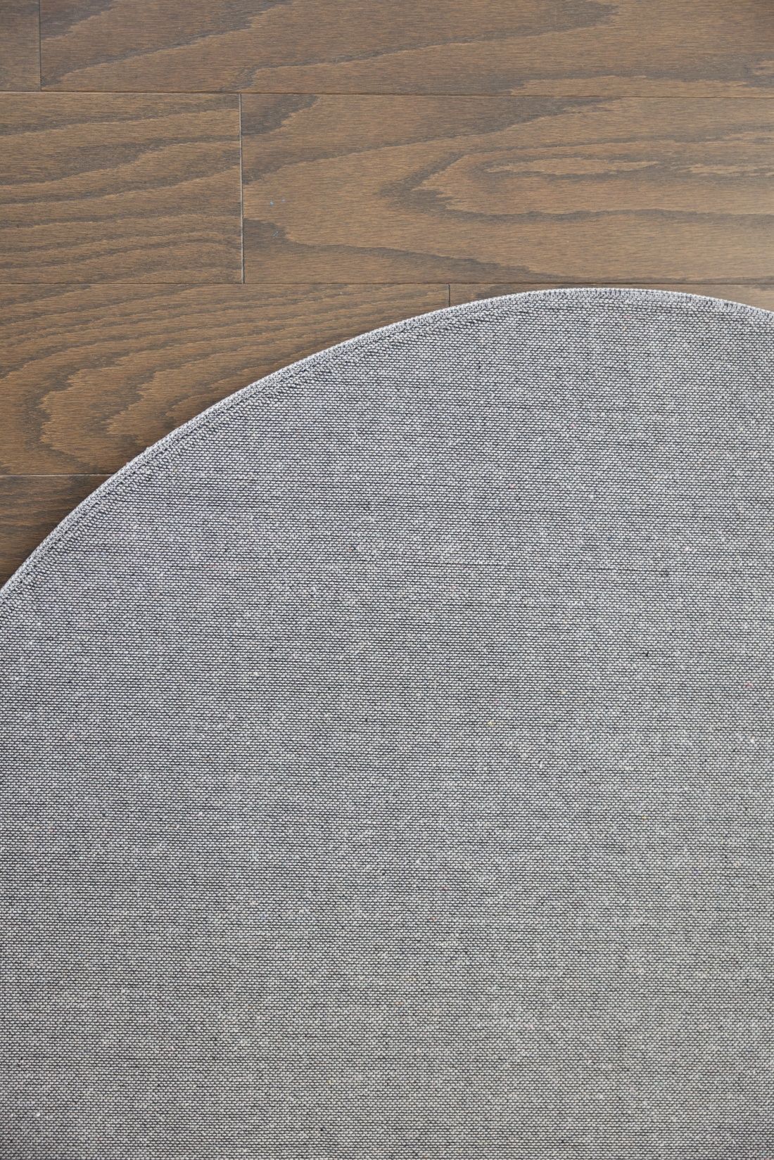 Curve - Round Rug by Couch.com