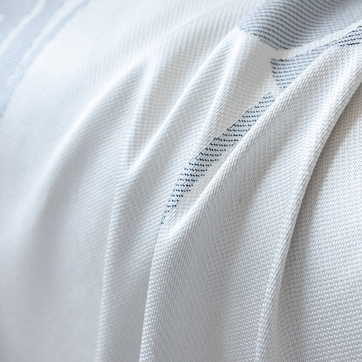 Cozy Cooling Tulip Sofa Throw Covers, Decorative & Breathable Couch Cover, Elegant Couch Protector