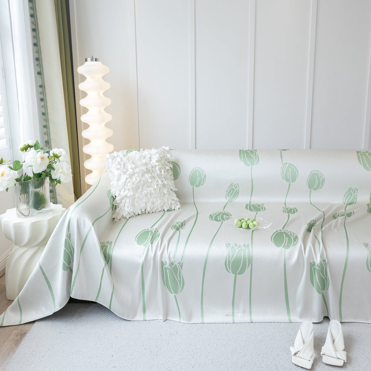 Cozy Cooling Tulip Sofa Throw Covers, Decorative & Breathable Couch Cover, Elegant Couch Protector