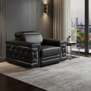 47" Black And Silver Genuine Leather Arm Chair