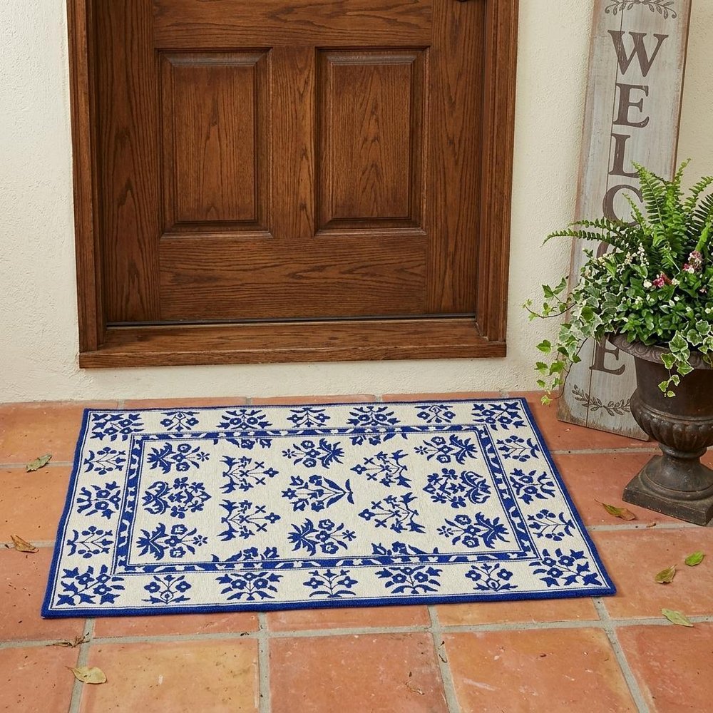 2' X 3' Blue Floral Handmade Indoor Outdoor Area Rug