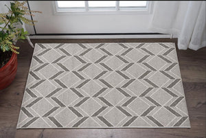 5' X 8' Gray Geometric Indoor Outdoor Area Rug